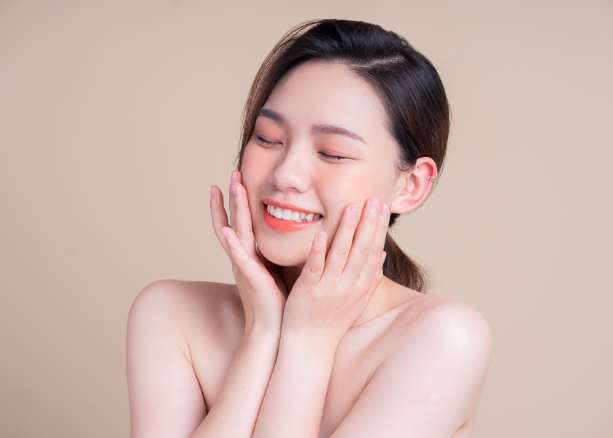 Korean glass skin treatment for face brightening